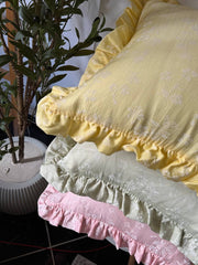 Ruffled cusion pastel 💗