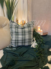 Plaid cusion