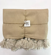 cozy throw out(ثرو)