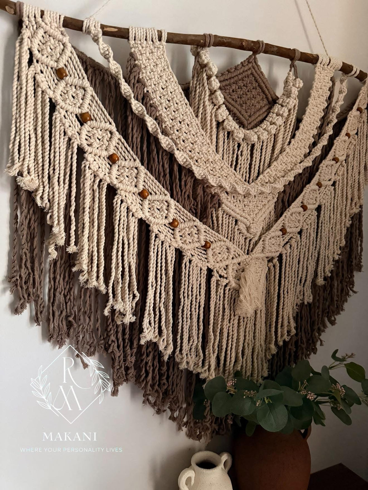 Macramé Wall Hanging with Wooden Beads🤎